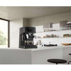 Cafetera De'Longhi Stilosa 1100W 15Bar - EC235.BK